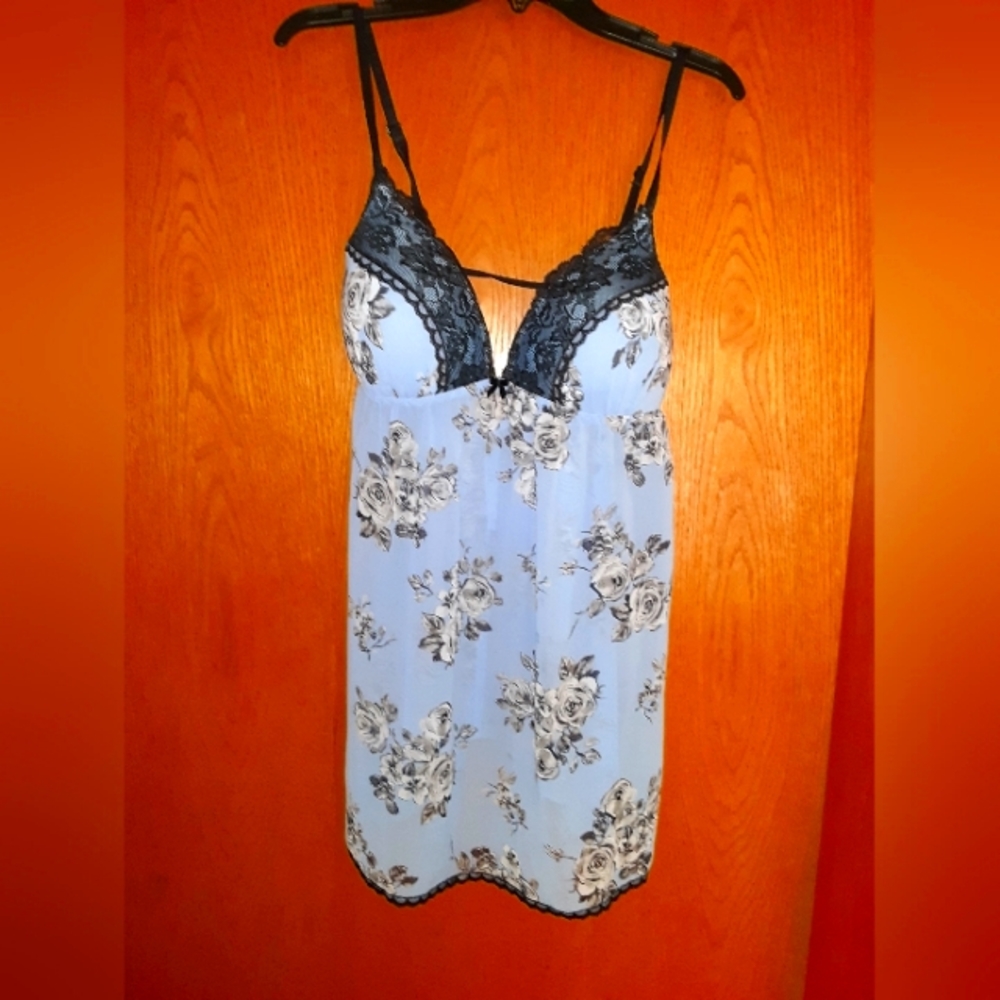 Womens size large,  Apt. 9 blue intimate apparel